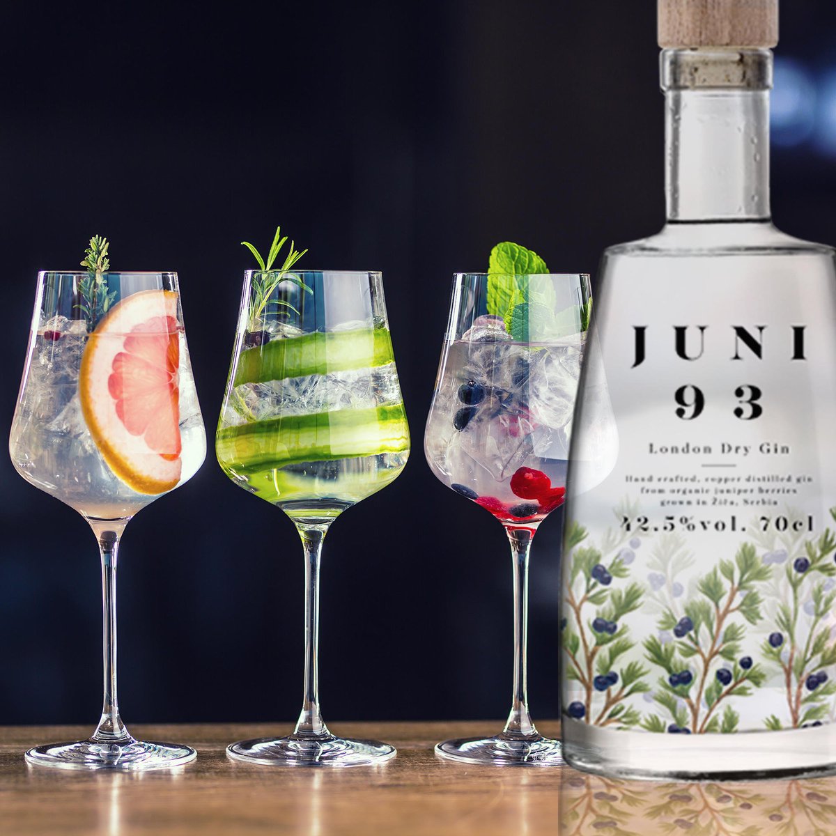 With a little imagination and a drop or two of Juni 93 you can master a Tom Collins, Gin Martini, Negroni and more. If your imagination’s running dry, try one of our signature serves: fal.cn/331GY

#Cocktails #Gin #Juni93