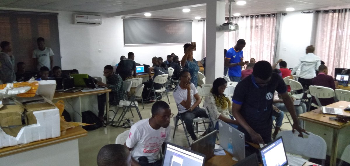 WPLagos's tweet photo. Cross section of participants at Doaction Lagos 2019 https://t.co/brSLd8aGwH