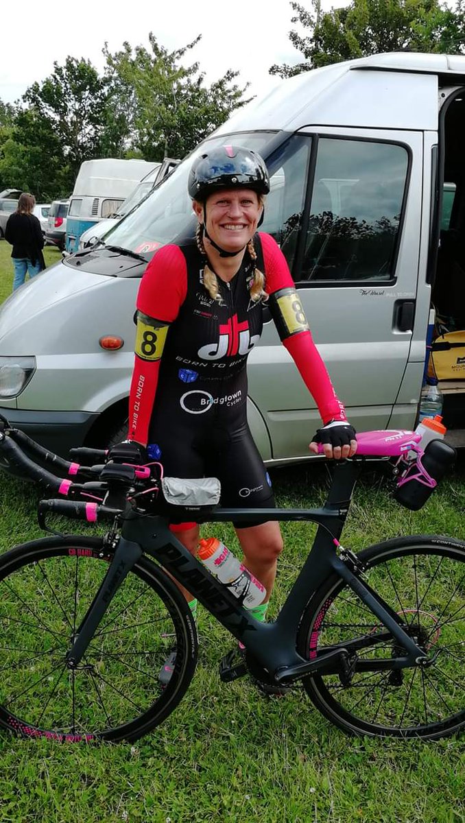 BorntoBikeRT's tweet photo. Kate before the start of the @MerseyRoads24, hopefully all of the swimming she's been doing lately will have eased her back problems 🤞
@btownbikes @iambikefit @SB_Performance @velo21 @Pedalsure @OTESportsGB @BeetItSport @PyramidCycling https://t.co/WzUgZQbUVr