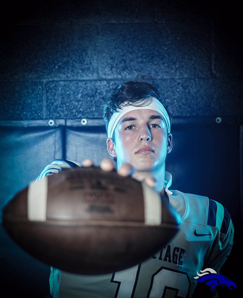 pgfulton's tweet photo. Good luck on your upcoming season @stallionsfb @Nike #WarReady #FastLiving https://t.co/9Fr41K3A3a