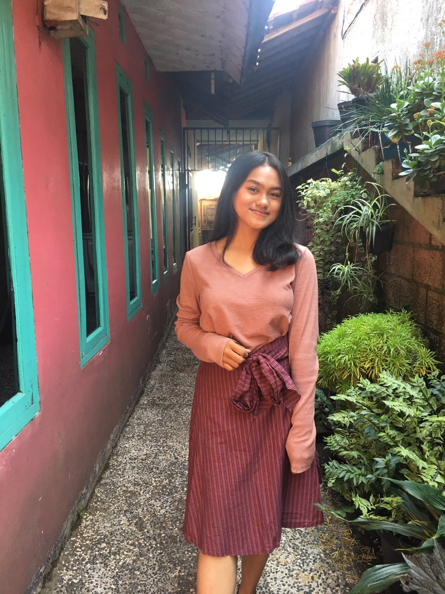 Anggunriiani's tweet photo. Permisi hehe  #BiroJomblo https://t.co/cRvzJxoCvk