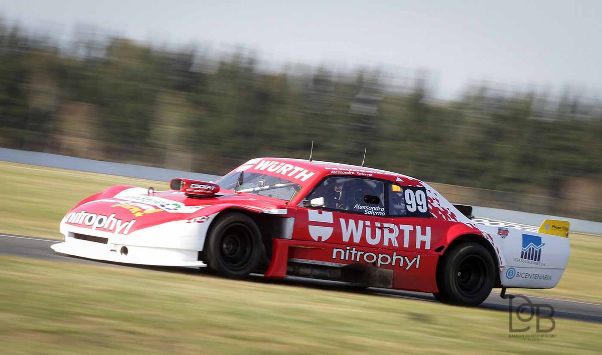 #TCMouras Mejoró el auto de <a href="/TanitoSalerno/">Alessandro Salerno</a>, aunque una falla en el burro lo hizo abotar el útimo ensayo antes de tiempo.
Vamos por un buen sábado.
.
.
Foto <a href="/DamianBarisch/">Damian Barischpolski</a> / Prensa FE