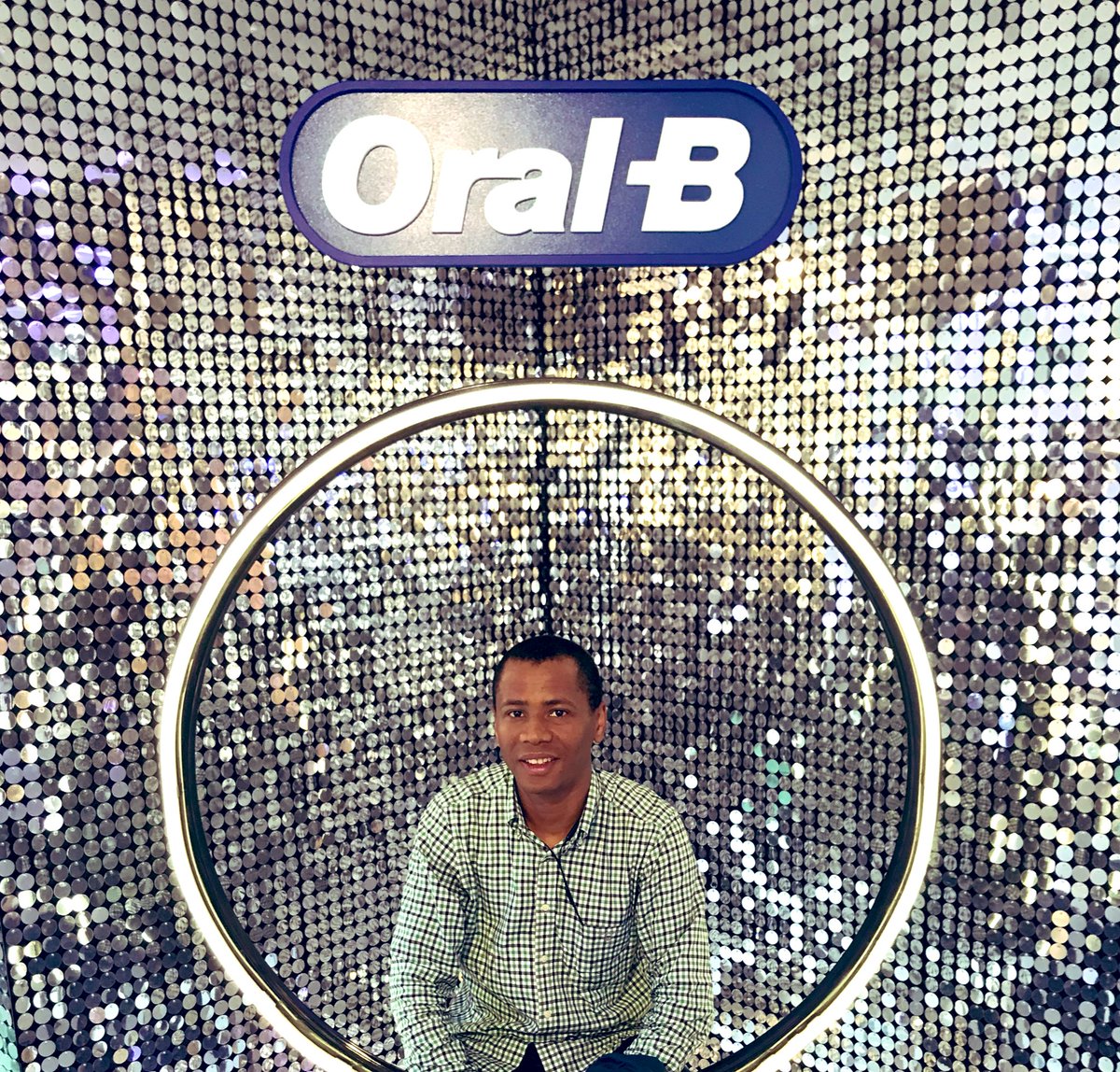 kinglemy's tweet image. Gutted I missed out on getting my hands on the new ORAL-B Genius X with A I  #oralbgeniusx #aI #oralb