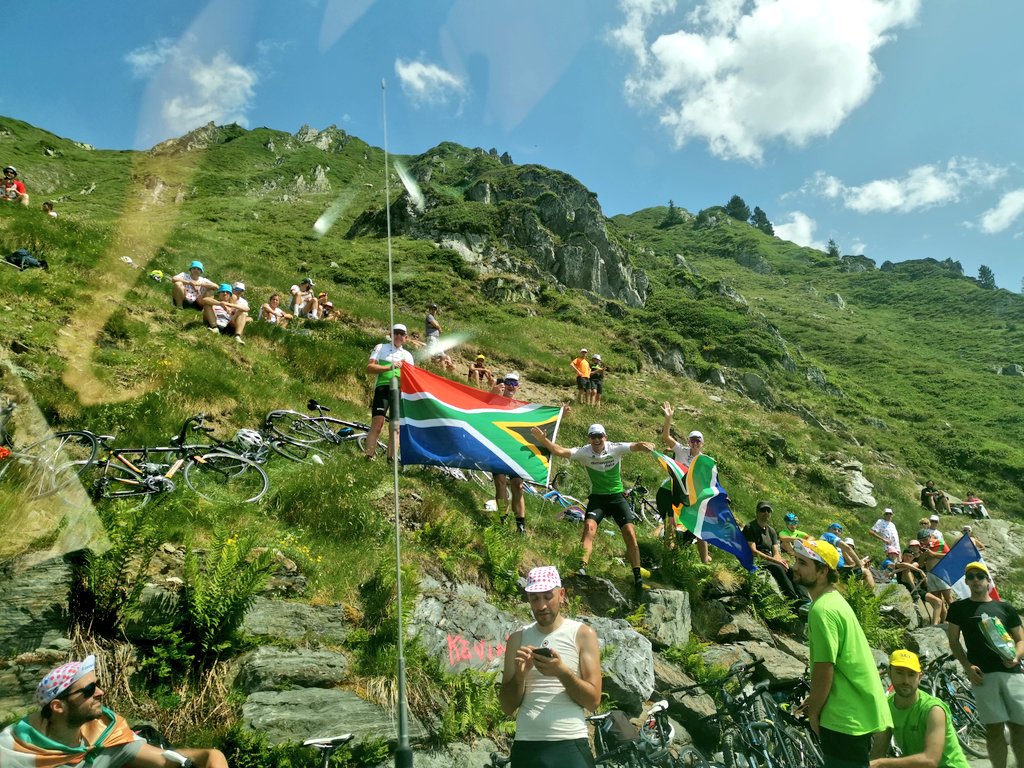 Pinarello_Q36_5's tweet photo. 🇨🇵 #TDF2019

Incredible crowds lining the race up to the finish at Col du Tourmalet.

Remember to head over to https://t.co/tHgGhODkoM for live race updates, powered by our partners @GlobalNTT.

#BicyclesChangeLives https://t.co/JBRosdySCM