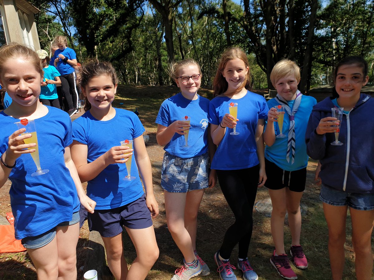 westmoorsguides's tweet photo. Shaken not stirred 😎 We've been making mocktails on Brownsea! @Girlguiding https://t.co/BTGgxJoF7Q