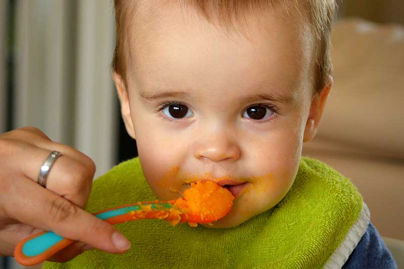 WirEssenGesund's tweet photo. WHO warnt, Babynahrung oft nicht für Babys geeignet - https://t.co/6YDAbwj5rO - Im Rahmen einer Untersuchung hat die Weltgesundheitsorganisation (WHO) insgesamt 8000 näher betrachtet. Alle diese Produkte werden für Kleinkinder bis zu 36 Monaten ausgezeichnet. Das Ergebnis der ... https://t.co/YDhMBF1EZB