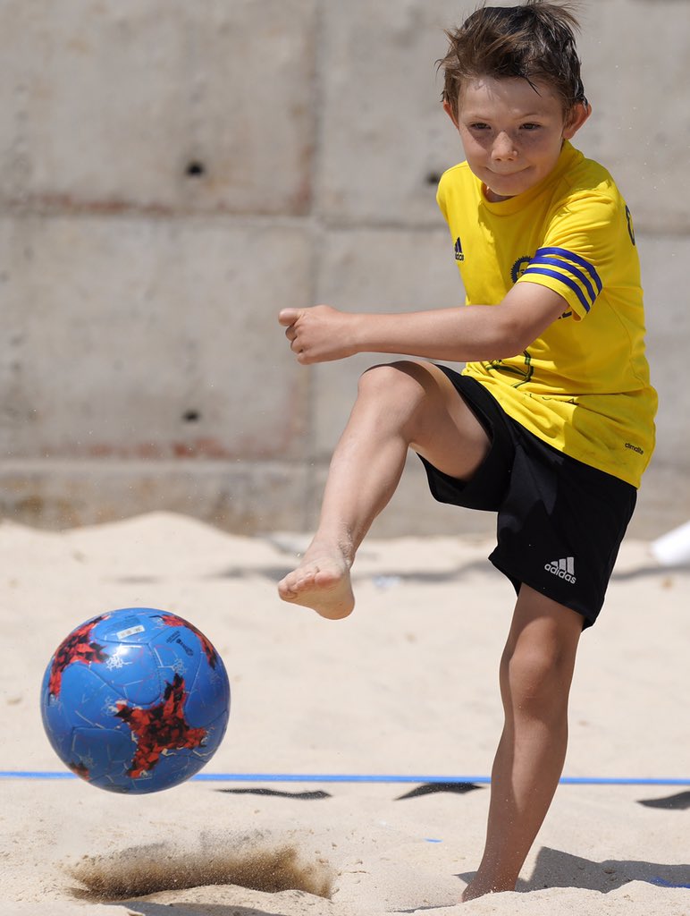 Campus_12's tweet photo. WE ARE #CAMPUS12 ☀️👟⚽️ @MarceloM12 ✖️ @caioalves_12
#metodo12 #team12 #family12 @adidas_es @CitycarSur @DeporteGetafe @Podoactiva
#beachsoccer #footballskills #futsal #summercamp #skills #skillschallenge #stafftecnico #RESPECT12 #PLAY12 #TRAINING12 https://t.co/5X3fYYQirI