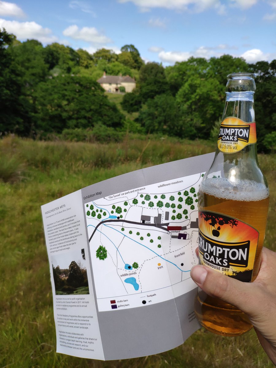 Wandering around a field in Dorset drinking cider looking for sculptures #hogchesterarts <a href="/ChantalPowellx/">Chantal Powell</a>