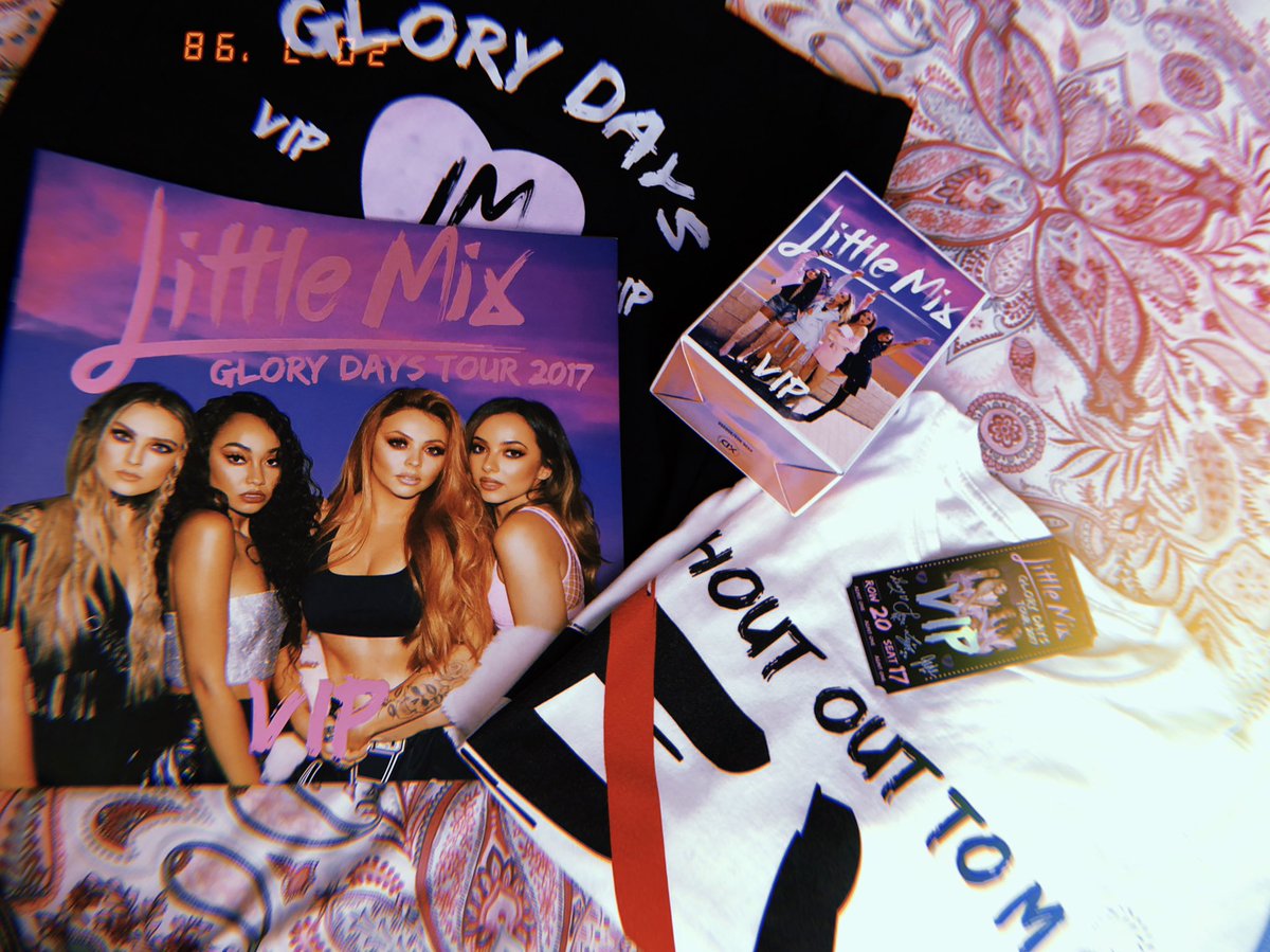gemmaeadiex's tweet photo. i’m doing a clear out and thought it would be good to give these away, t-shirt is a medium. retweet and i’ll randomly pick a username this time next week @littlemix 💓 https://t.co/BIvOHgovnB