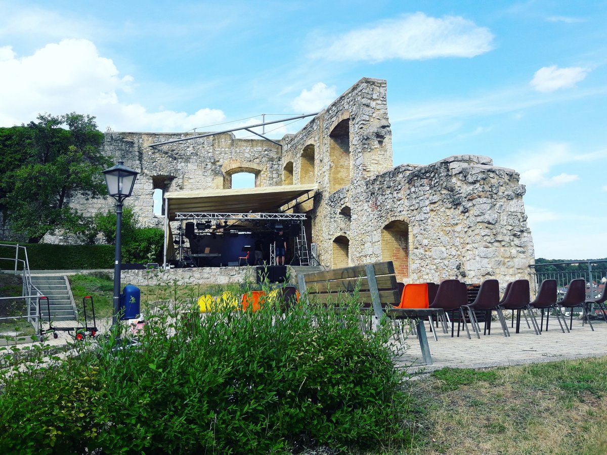 bertomijo's tweet photo. Servus Laaber!
Wir freuen uns auf ein tolles Open-Air-Konzert heute Abend! 
Karten sind noch an der Abendkasse erhältlich!

#Laaber #Oberpfalz #Parsberg  #neumarktinderoberpfalz #Regensburg #deuerling #Undorf #Beratzhausen #batzhausen #seubersdorf #hemau #Etterzhausen #konzert https://t.co/vBpsJjMPBL