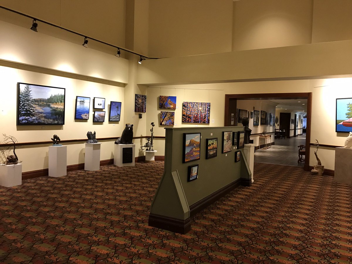 EclipseArt's tweet photo. It is nice and cool in the gallery! @DeerhurstResort @MuskokaWild @MuskokaTourism @johnkinsella52 #art #johnkinsella #timpacker #artgallery #muskoka #canadianart https://t.co/93XU8UV5Qk