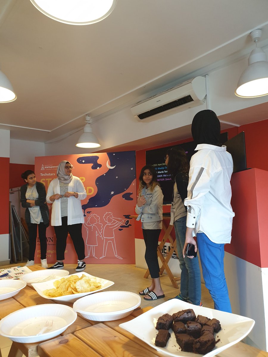Ash_Kalim's tweet photo. Totally inspired today at the @TheNestiO for the #SWKY19 ! Some amazing young minds pitched truly awesome ideas. Feeling super happy and proud.
#Pakistan #youth #DreamBigStartSmall #youngentrepreneurs #focused https://t.co/9eJ3vW0YTw