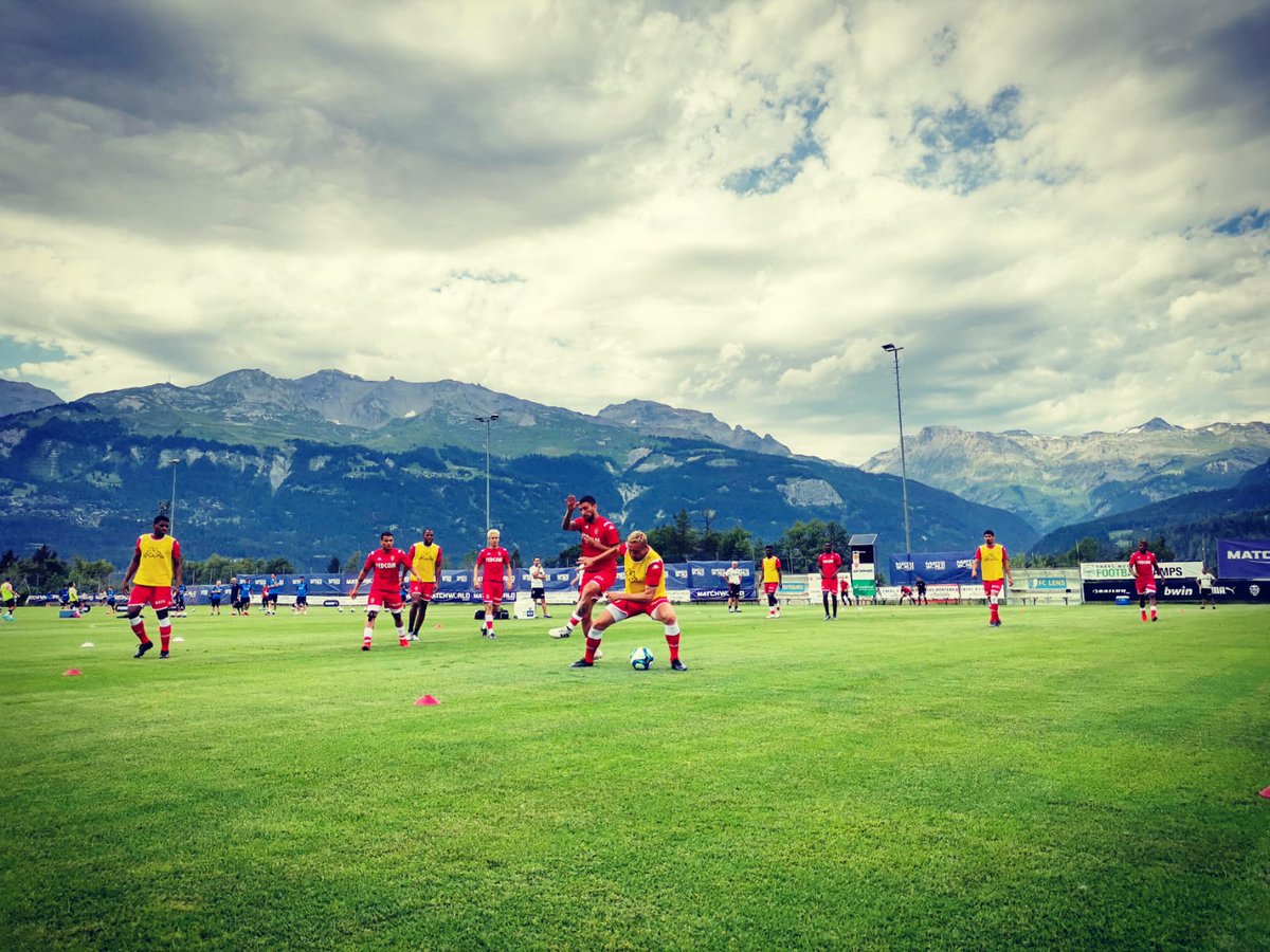 🔜 Coup d'envoi dans 1⃣5⃣ minutes avec la première titularisation en 🔴⚪️ de <a href="/Benj_Lecomte/">Benjamin Lecomte</a> 👊