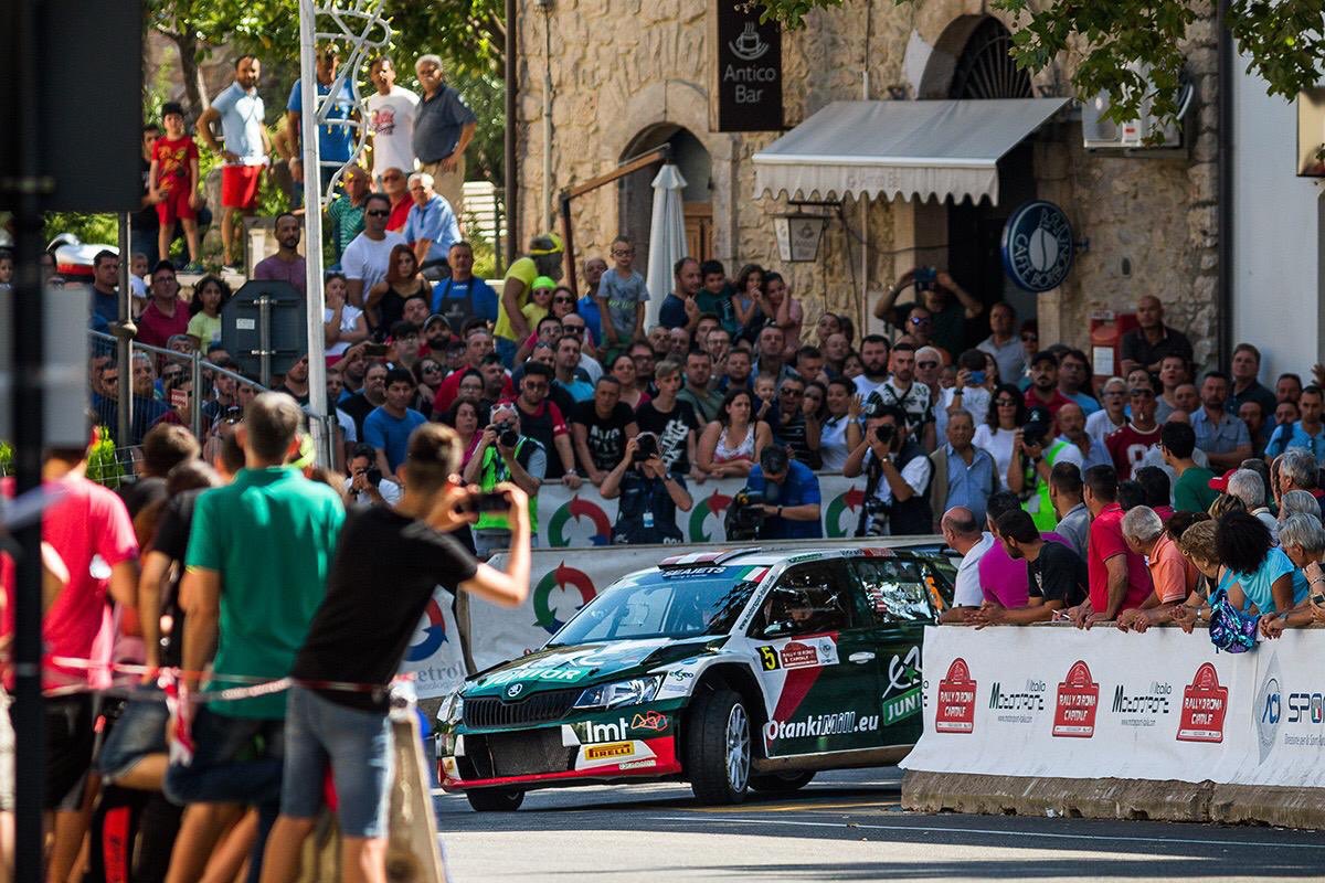 MSesks's tweet photo. 🇮🇹 #RallydiRomaCapitale #SS4
We had a puncture here in the first loop, now it was quite clean run. But it's little too hot in the car.
1⃣ 🇨🇿 #FMareš 11:46,5
2⃣ 🇱🇻 #MSesks +8,8
3⃣ ��🇺 #CIngram +9,1
4⃣ 🇪🇸 #EFalcon +1:02,9
5⃣ 🇯🇵 #HArai +1:05,8
@FIAJuniorWRC @FIAERC @RallydiRoma https://t.co/W7MQeymoTu