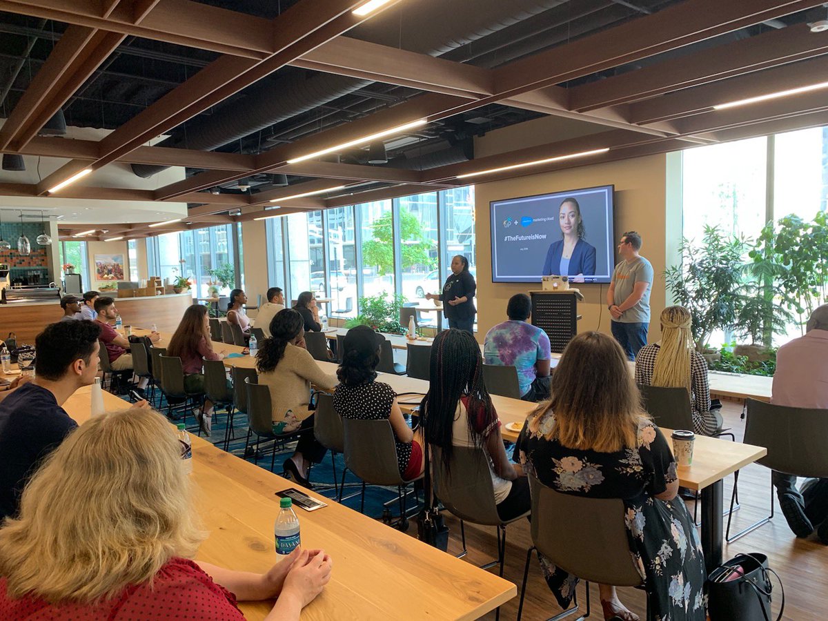 SelinaSFDC's tweet photo. Today is a big day! We launched @PepUPTech in Indy! So excited to serve this community with our amazing partners @KenzieAcademy and @AscendIndiana - @kaister31 @Rabedela @chriszullo leading the way with @salesforce Marketing Cloud! https://t.co/mwG3hrzqmx