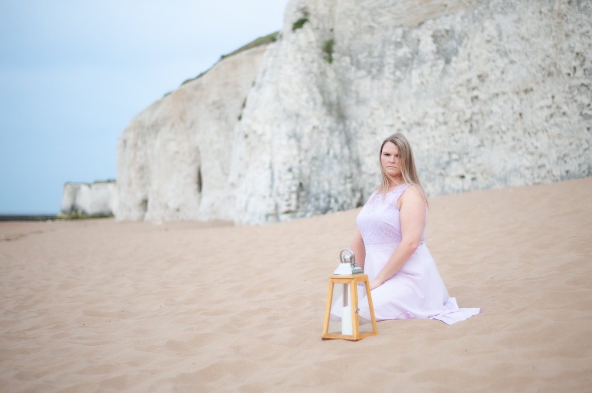 HaileyFinley_x's tweet photo. #botanybaybeach #beach #dress #lantern #model #photographybysimonfinley https://t.co/V9DA7IV64T