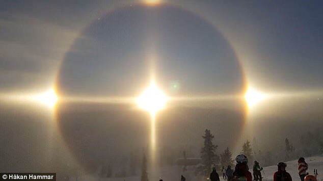 bigherm3953's tweet photo. @truthstreamnews Ask yourself why you are seeing these strange #SunHalos? Why are #BlinkingSuns being reported in Nigeria &amp; elsewhere?  https://t.co/uSoUYs72Z3 the sun should not blink. It’s not miraculous. It shows that the sun is being simulated using lasers &amp; lenses.  https://t.co/AxbxzlmzAD https://t.co/Tyb7fV47ad