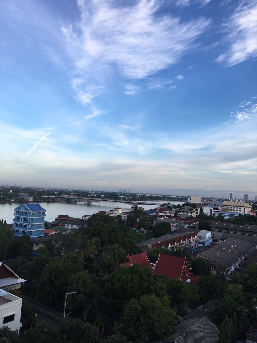 Unclemun's tweet photo. 650เธฟ/night.
#viewเธเธดเธเนเธซเธฅเนเธฒ.
#Remarkableplace https://t.co/ibCWdCGPXx