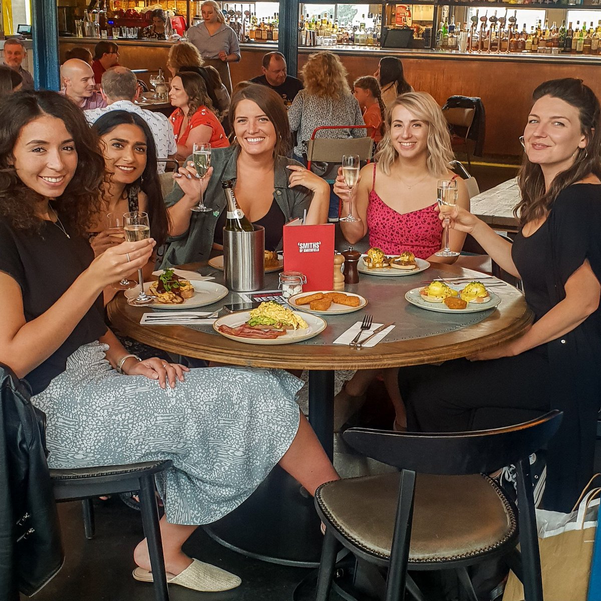 thisissmiths's tweet photo. Did you miss #BottomlessBrunch today? Not to worry! We're brunchin' again tomorrow from 11am until 3pm.
Book Now: https://t.co/RJhGJ6NgYD
@YoungsPubs #brunch #weekend #thisisbrunch #foodie #londonfoodie #farringdon #youinyoungs https://t.co/SSqAa9Xram