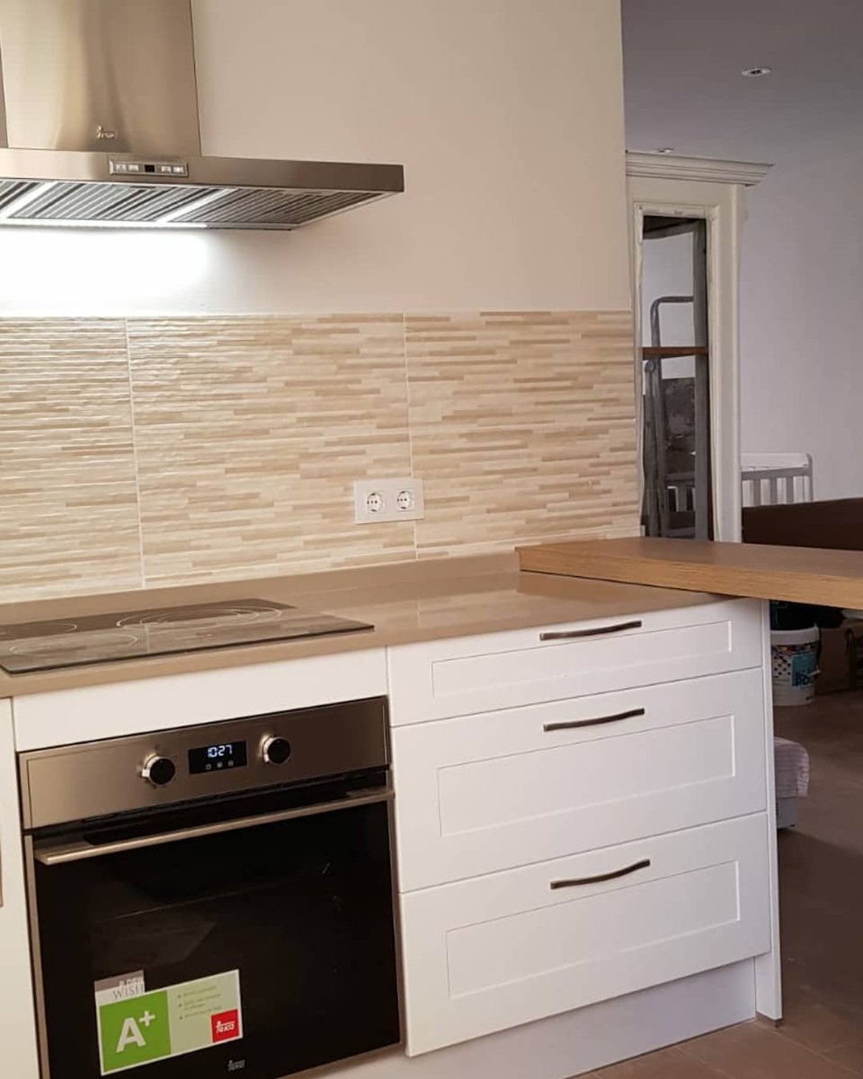 Elenkococinas's tweet photo. Otra cocina más realizada cuidando hasta el más mínimo detalle 👏👏👏
.
.
.
.
.
.
.
.
.
.
.
#blanco #cocinas #elenkococinas #cucine #impecable #style #estilo #decoracion #madera #kitchen https://t.co/LAzmZdI9rS
