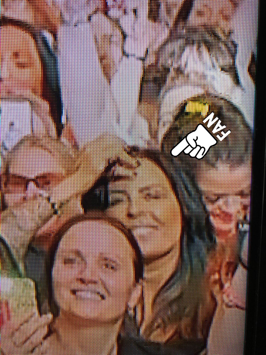 Laura ♥#TeamTaro tweet media