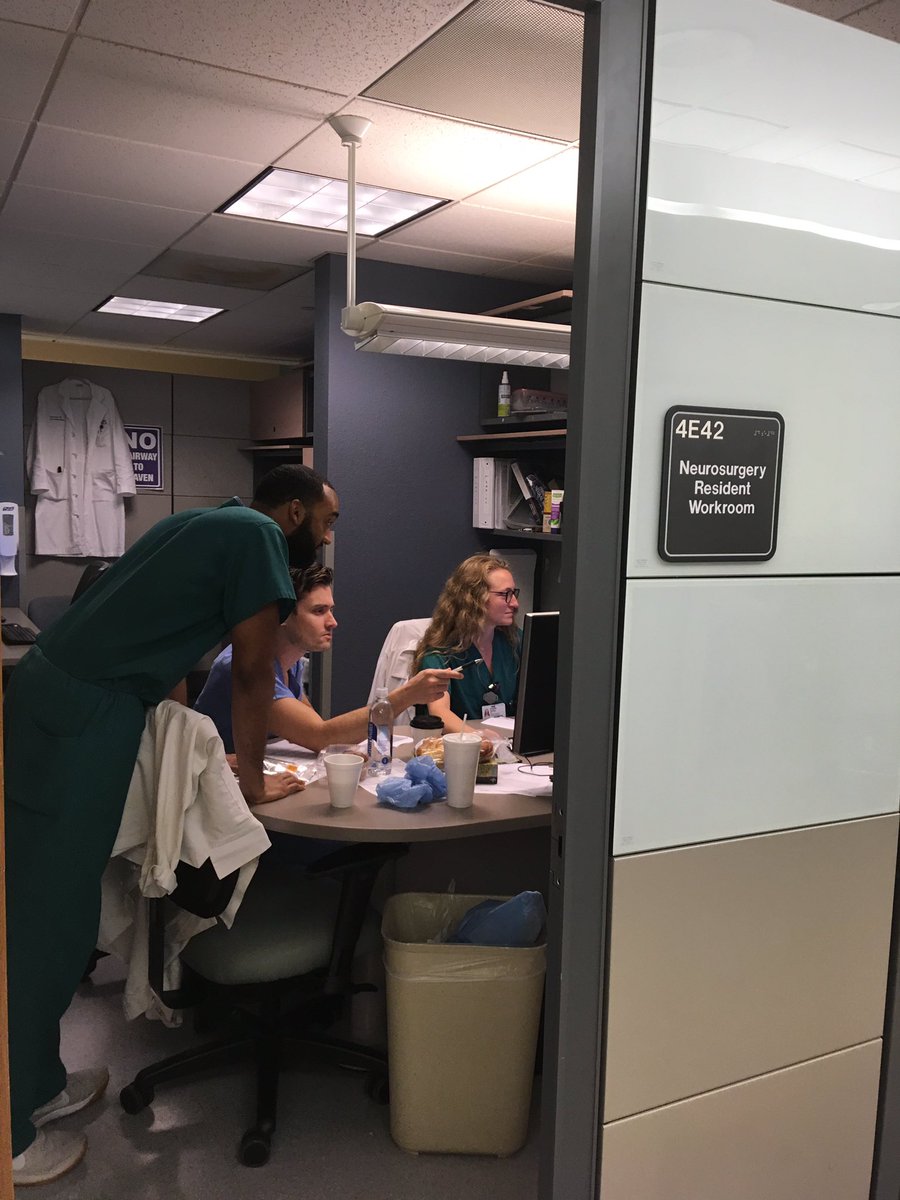 Hard at work during Saturday #rounds @uamshealth where we are always ready to serve Arkansans in need. Be safe everybody! #Neurosurgery #braintrauma #spinesafety