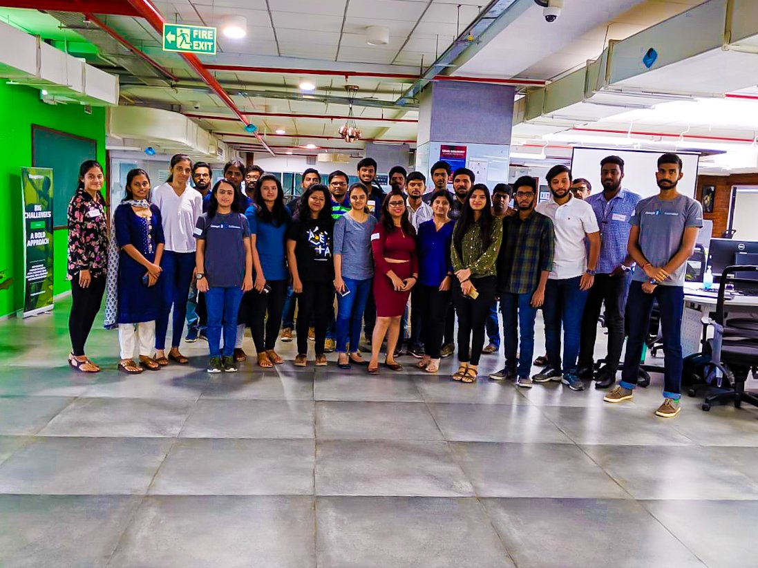 ChMSRohit1's tweet photo. Every CS Enthusiast shows his/her interest to learn something new apart from the routine work. Explored Pygame as a part of a community event and had some fun with the code.
Thanks to Megha Aggarwal for an amazing session.
@gdg_hyd @wtm_hyd
#wtm #wtmhyd #gdg #gdghyd https://t.co/le1N21uAK3