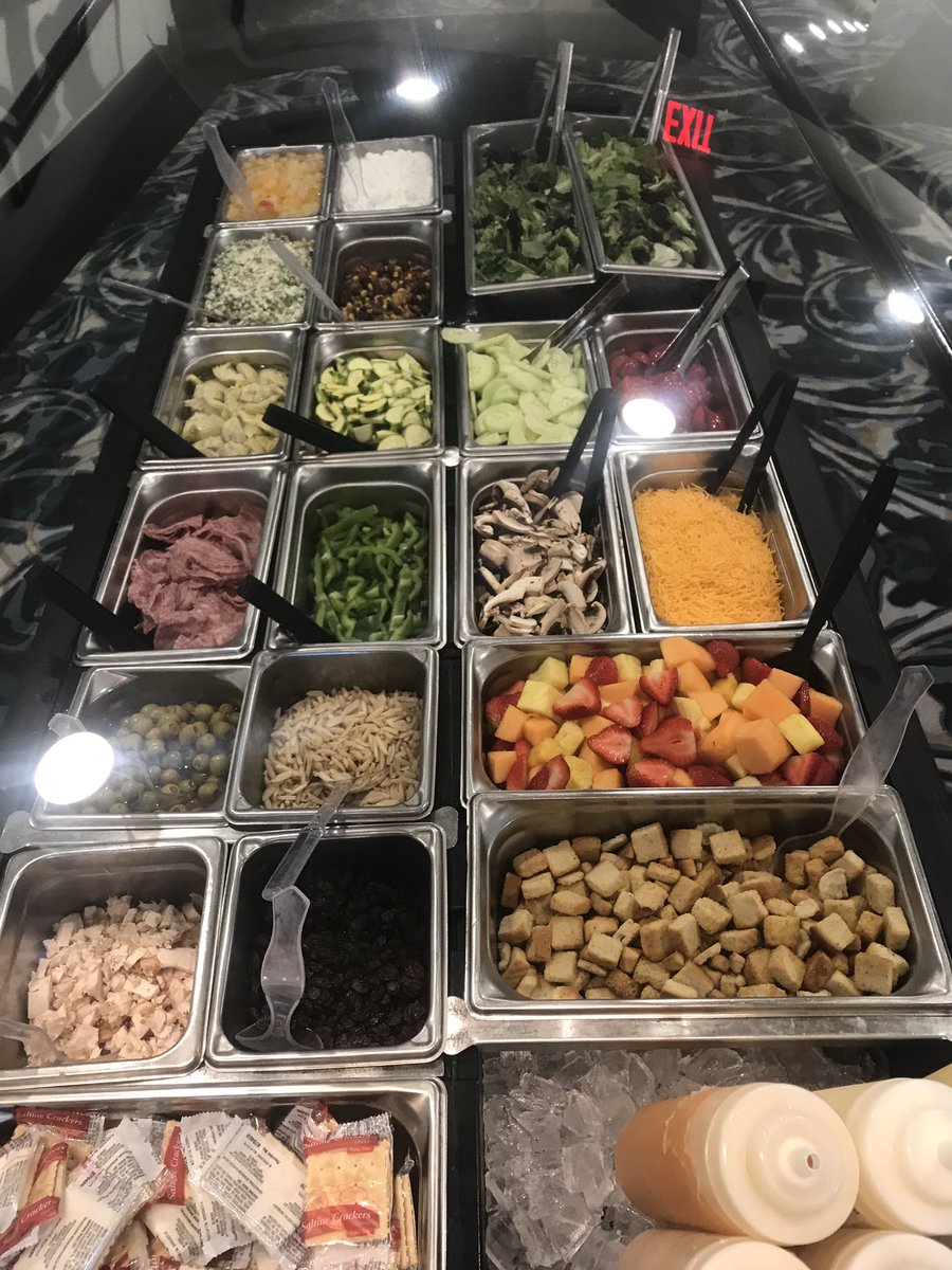 nicholaspbooker's tweet photo. @MelissaLarmour grilling steaks and chicken for the wonderful staff @W_Harrodsburg.  #saladbar #freshisbest #SpoiledResidents #Operation930 @nolafoodguy @LeighAnnBarney @ChefChrisRajner #salad4days @TrilogyLiving https://t.co/sPLH1CO5dv