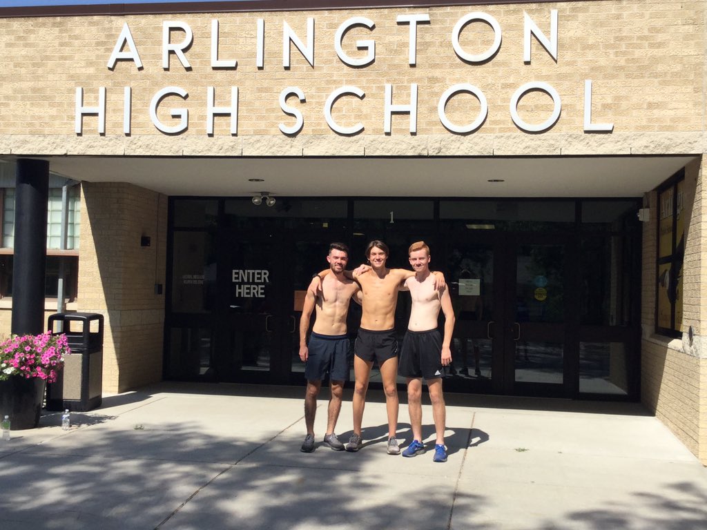 runbadgerxc's tweet image. Winners of the 1st annual 2-ton relay!  Boys finish in 1:43:13.5, girls in 2:25.00.  Shout out toEmily, Natalie, Ariana, Samantha, and Brooklyn on the girls side.  Not to be out done were Caleb, Hunter, Blake, and Drew(not pictured). Have fun at work, Drew!!