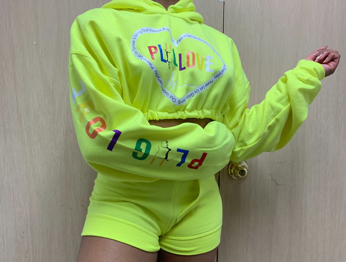 CHELSDESIGNS's tweet photo. took a men’s oversized hoodie &amp; transformed it with LOVE 🔌💚 https://t.co/oaodADj7hR