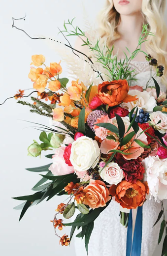 uniononeighth's tweet image. Worried about your #bouquet not looking perfect or the #flowers you want being out of season?

Two words, artificial flowers. Hear us out. ow.ly/tyjn50v1ZSX