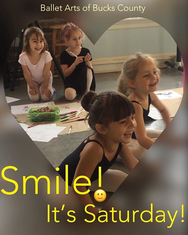 balletarts's tweet image. 😊#balletfun #saturdayvibes #laughingmakesthehearthappy #balletmakesthehearthappytoo
#balletarts ift.tt/2M3j3cC