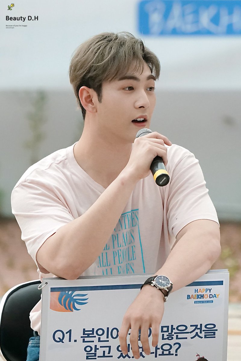 BeautyDongHo's tweet photo. 모든 순간들이 사랑스러워🥰

#Happy_BAEKHO_Day 
#우리의별_동호야_생일축하해

동호의 앞니 두개는 특히 더 사랑스러워. https://t.co/bd5b5pFd1e