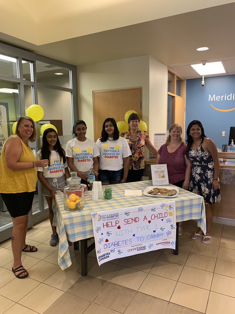 greenmcu's tweet photo. Courageous Courtice helping to “Put a Squeeze” on diabetes 🍋 Hot and Thirsty come to the branch to buy a lemonade and send a kid to camp 🍋🍹#putasqueezeondiabetes #supportlocal #community @Dmeldrum1976 @DiabetesCanada @MeridianCU @DanMacKay5 https://t.co/l51XFKU7Pq