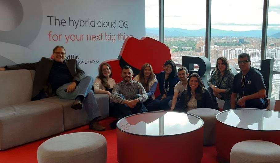 RHMex63's tweet photo. @RedHatJobs Our Colombia team recently added seven competent, creative, and consultative sellers to their team. They are ready to help customers overcome their business challenges by using Open Source technology provided securely by Red Hat. https://t.co/lUki9fWg3r https://t.co/EErk2JZyIy