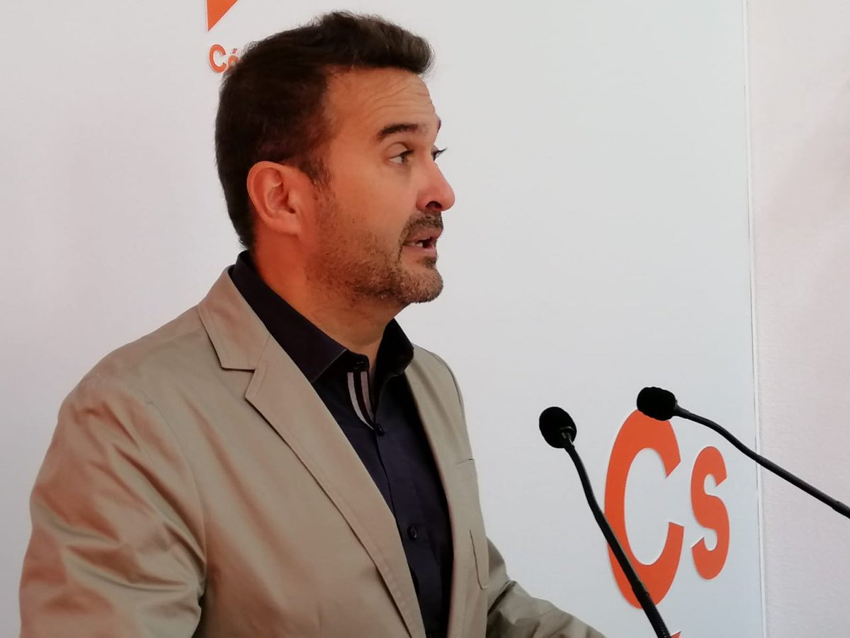 Marcial Gómez pregunta al Gobierno por las medidas contra la “severa” sequía.
lavozdecordoba.es/economia/2019/…