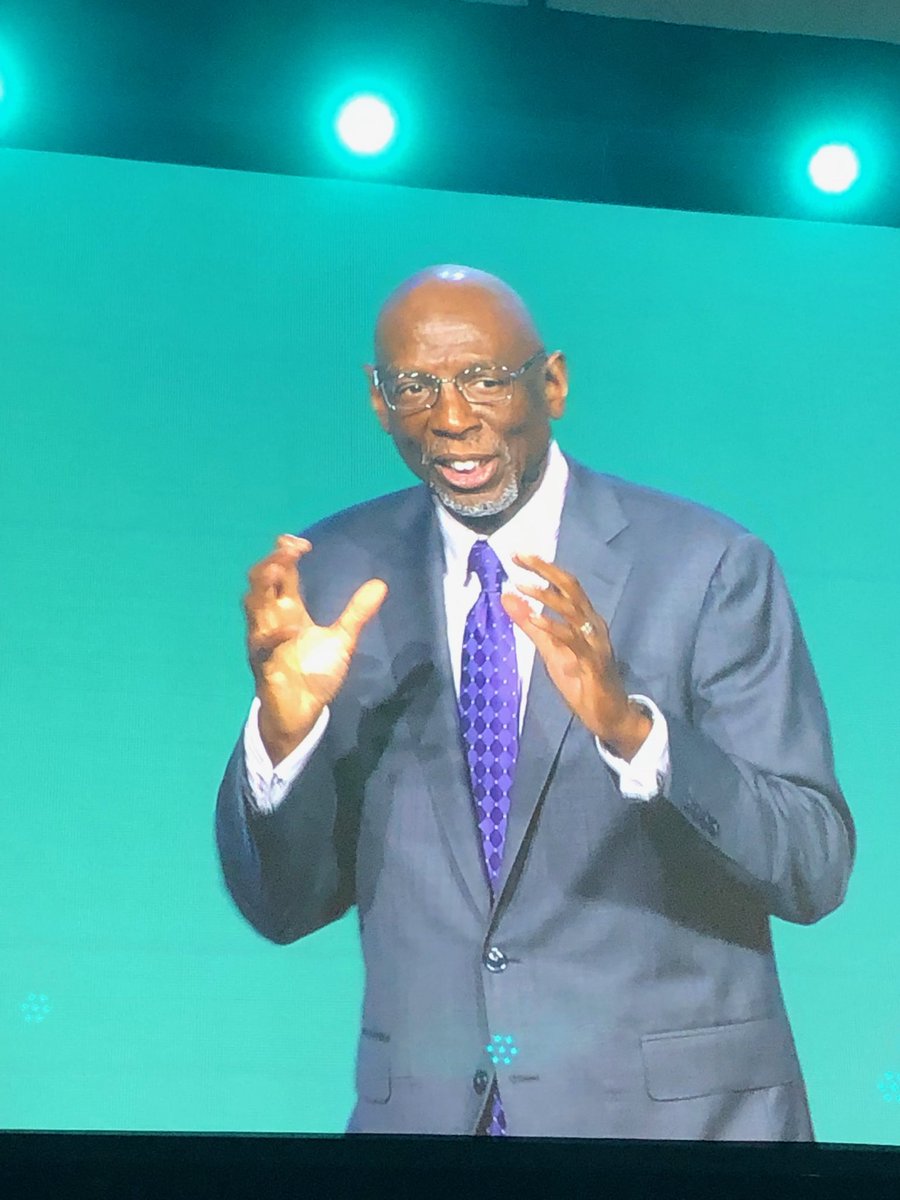 AuchterJoan's tweet image. Why be a teacher if really smart?  Because I want to change lives. #npc19 #defication