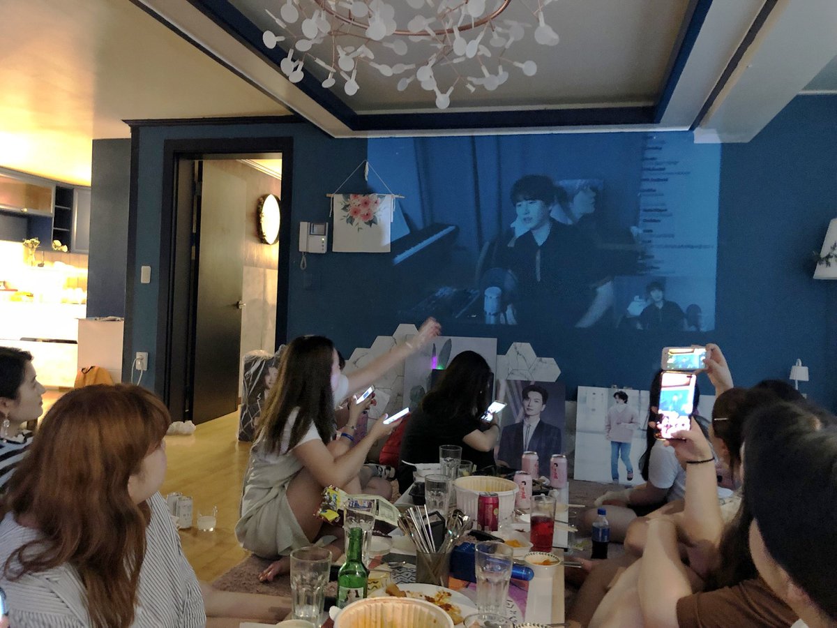 규티비를 대하는 엘프들의 자세ㅎㅎㅎㅎㅎ
귀여워....🤭
#규현 #규티비