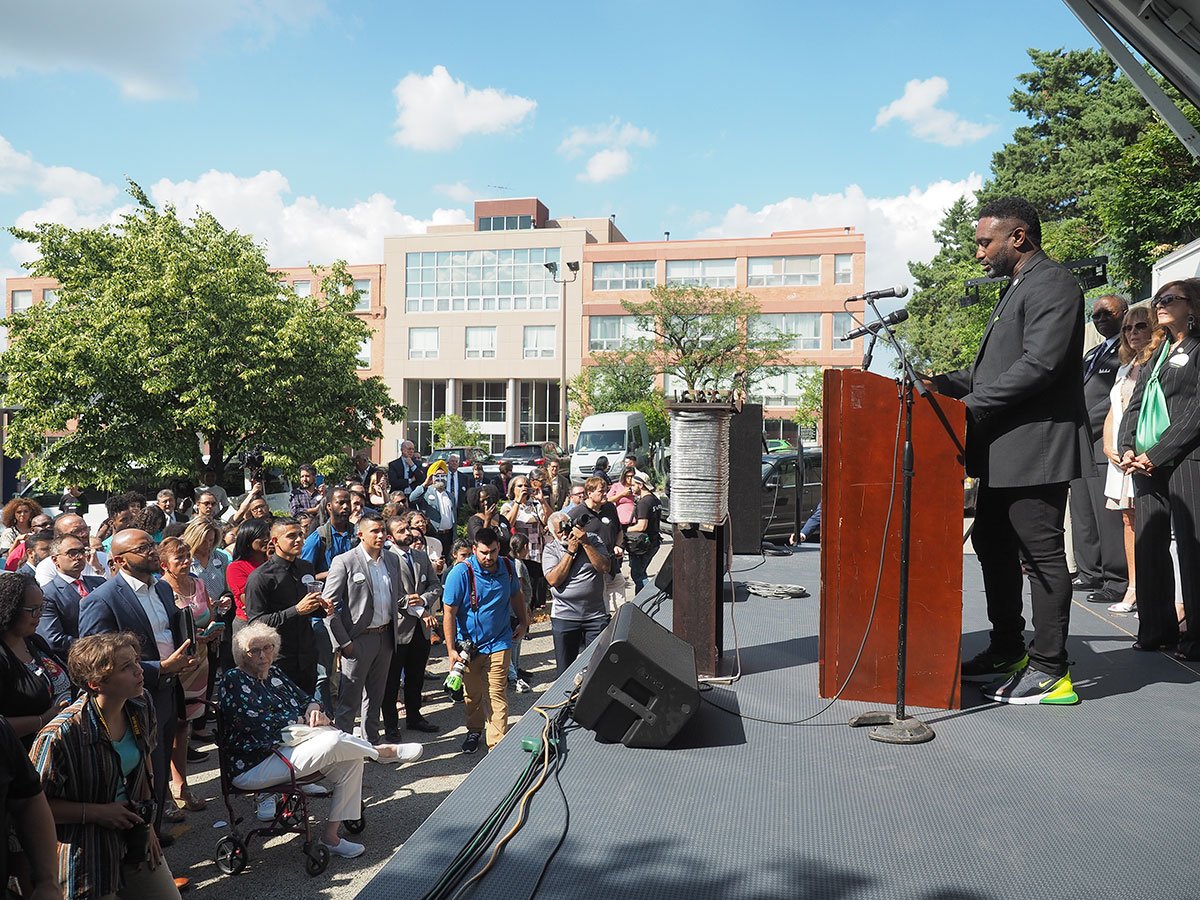 Cities_Today's tweet photo. The City of Aurora is getting ready to transform the entire city into an innovation district, and to become the US’s “true smart city.” 

👉 https://t.co/TlMNXPtnWV 

@MichaelPegues @bureaugravity  @605Innovation  @CityofAuroraIL   #smartcity https://t.co/WkxojxbWE1