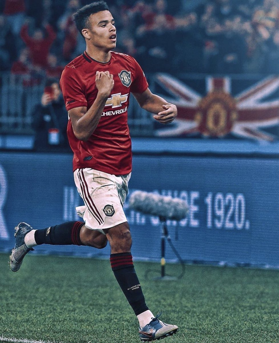 thewordsplay1's tweet photo. Greenwood's goal got the entire stadium on fire. Literally the stadium erupted like crazy. 
Inter Milan got stunned #MUFCINTER #MUFC #ManchesterUnited #ManUtd https://t.co/8WoPphqAQr
