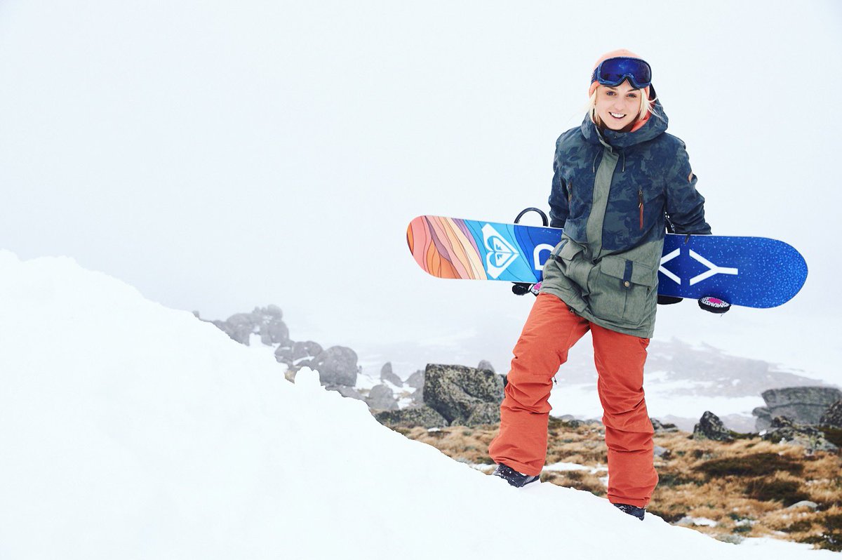 aimee_fuller's tweet image. Snowboard GIVE AWAY 😬
Because it’s my Birthday weekend. She has served me well. 
Win my @roxy Eminence snowboard. I will personally sign and post it to you ❤️ RT + tag 2 friends in the comments below to enter , it’s that simple! Winner will be announced 28th July.