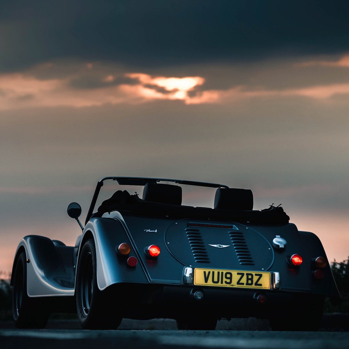 I’m looking for interesting cars in the North West UK to photograph to continue my series (see bit.ly/2Y1o9In as an example) - owners/contacts drop me a msg...