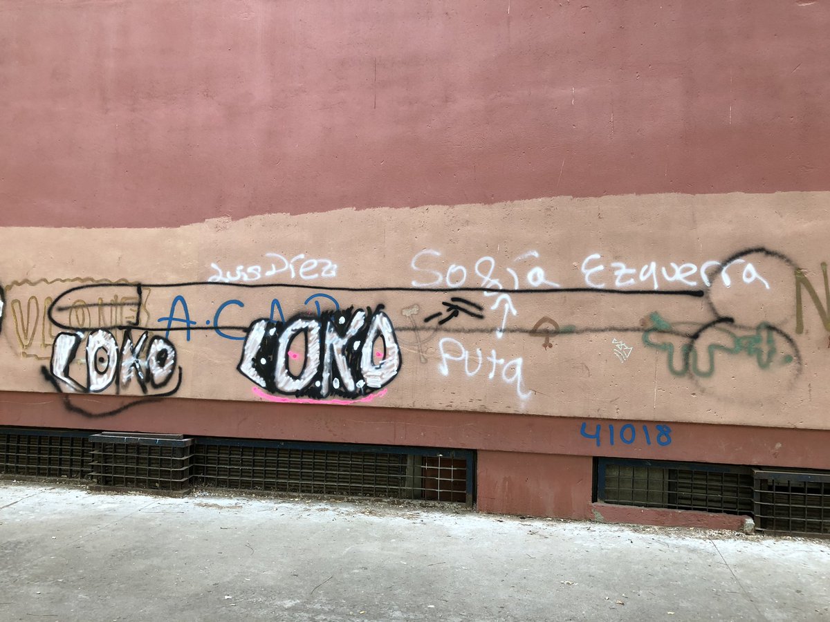 nfusioncreativa's tweet photo. @elotrosamu Lo siento pero la mia es más grande loko ... parece el boceto previo a lanzarse a hacer la tuya, más depurada y con sus delicados acabados https://t.co/WFQPo8QLls