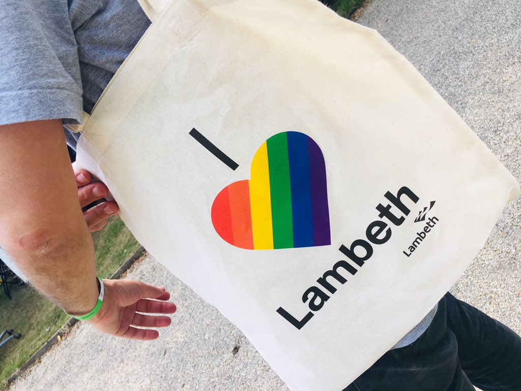 lblcountryshow's tweet photo. Pick up some free sunglasses and I ❤️ Lambeth bag from @lambeth_council EDI stall on Mary Seacole Street #equality #diverse #inclusive #freestuff #lgbt+ #bame #women #Disability #youngprofessionalnetwork #lambethcountyshow #LCS19 #brockwellpark #brixton #hernehill https://t.co/3YNIsTGSuB
