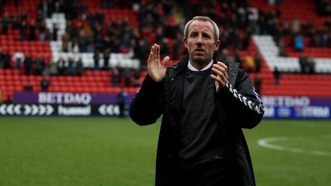GillsFancast's tweet photo. 🗣 Charlton boss Lee Bowyer on #Gills following today’s game:

"I thought they did well today. I thought they passed it better than us. They passed it with a purpose. They won a lot of individual battles as well.” https://t.co/NAKpCsHsn3