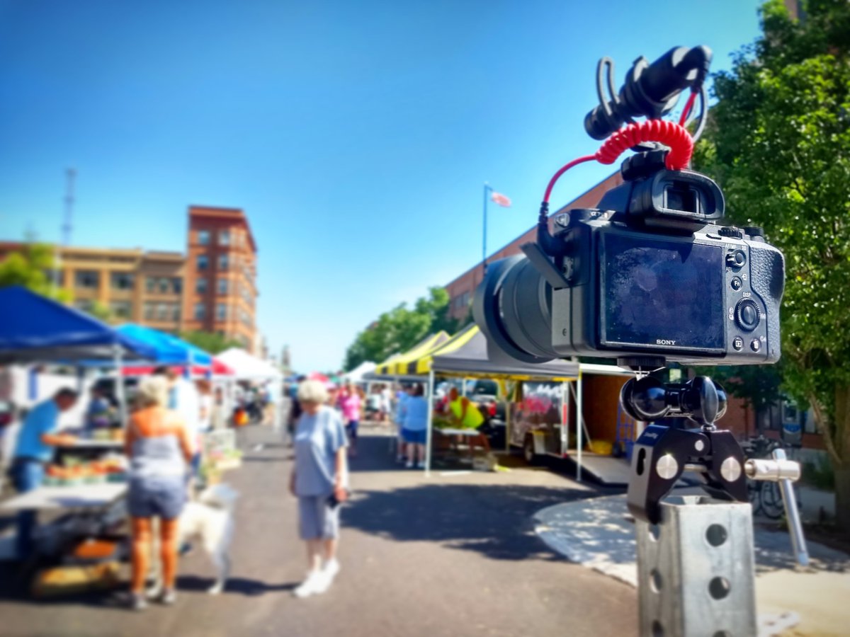 DroiMedia's tweet image. My favorite clamp of all time? The @SmallRigChina nano clamp.  This thing is rock solid, inexpensive, and has a ton of uses. I'm using it right now to hold my @SonyProUSA #a7sii, 28-70mm lens, and @rodemics #VideoMicro while #filming a #timelapse. What's YOUR favorite clamp?!