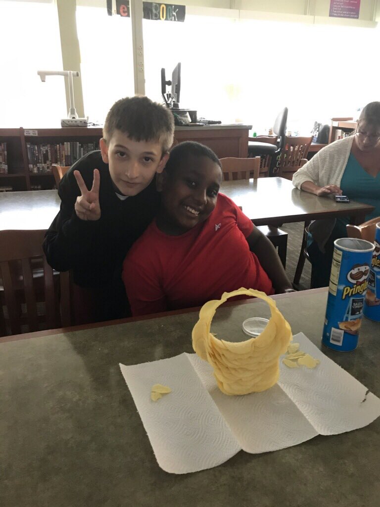 WestBabylon_JHS's tweet image. Pringle challenge ⁦@WestBabylon_JHS⁩ #pringlechallenge