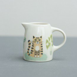 MenagerieMakes's tweet photo. Happy #Caturday! Need some #giftideas? Inspiration for #teachergifts? We're open till 6pm today and from 11am till 4pm on Sunday #LoveYourHoeSt #shoplocal https://t.co/TycPno6IK0
