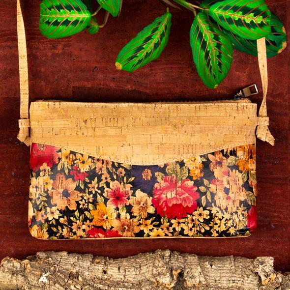 Ecovibe_be's tweet photo. Fleurig  Kurkhandtasje met een kurkriem.
Het is gemaakt van hoogwaardige kurk die milieuvriendelijk, zeer zacht, flexibel en duurzaam is!
Een echte eye catcher.
- Hoogte: 17cm
- Lengte: 27,5cm
- Breedte: 1 cm https://t.co/JwafLXZWT3