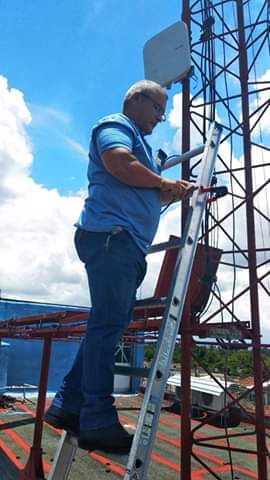HildaAriasP's tweet photo. Los trabajadores de @ETECSA_Cuba avanzaremos, unidos, comprometidos y motivados con el proceso de informatización para aportar más servicios a nuestro pueblo. @ETECSA_Cuba en Línea con la Revolución #CubaInformatiza #CubaMasInternetvsBloqueo @MayraArevich @DiazCanelB https://t.co/PARgIKAtQc